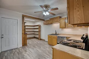 7804 Fm 834 E, Hull, TX 77564 - Photo 16