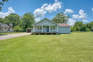 7804 Fm 834 E, Hull, TX 77564 - Photo 1
