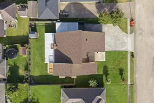 309 Nugent Dr, Port Neches, TX 77651 - Photo 40