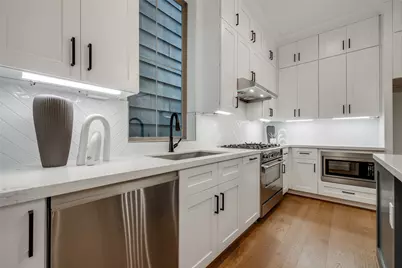 1042 Voight Street, Houston, TX 77009 - Photo 6