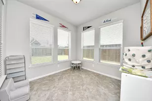 12119 Sandstone Cir, Mont Belvieu, TX 77535 - Photo 8
