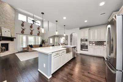 12119 Sandstone Circle, Mont Belvieu, TX 77535 - Photo 4