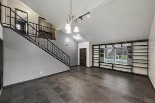 10842 Mesquite Dr, La Porte, TX 77571 - Photo 2