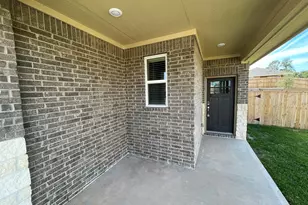 2035 Myrtle Oak Ct, Conroe, TX 77304 - Photo 4