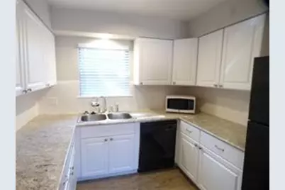 8715 Ilona Lane, Houston, TX 77025 - Photo 16