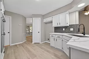 2802 Creek Manor Dr, Kingwood, TX 77339 - Photo 14