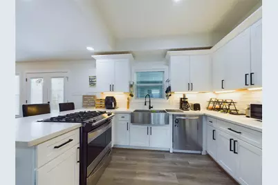7609 Amelia Road, Houston, TX 77055 - Photo 6