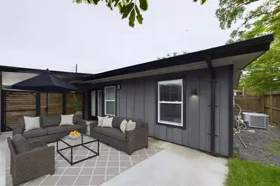 7609 Amelia Road, Houston, TX 77055 - Photo 2