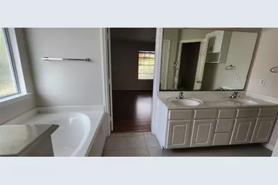 9710 Fieldbloom Lane, Sugar Land, TX 77498 - Photo 14