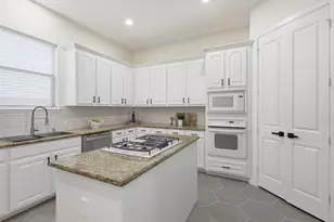 1110 Birdsall St, Houston, TX 77007 - Photo 14