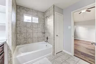 5124 Pinemont Pl, Houston, TX 77092 - Photo 34