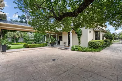 9018 Bace Drive, Houston, TX 77055 - Photo 46