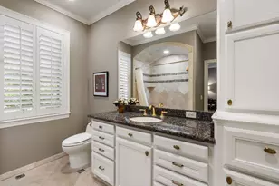 9018 Bace Dr, Houston, TX 77055 - Photo 40