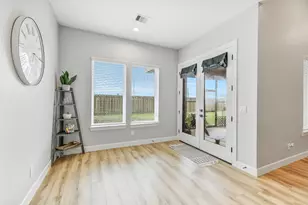 10015 Goliad Dr, Mont Belvieu, TX 77523 - Photo 22