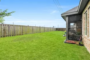 10015 Goliad Dr, Mont Belvieu, TX 77523 - Photo 40