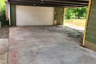 1806 N Ave S, Freeport, TX 77541 - Photo 32