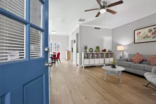 11710 Southlake Dr, Houston, TX 77077 - Photo 2