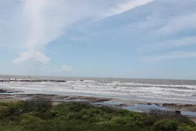 1015 30th Street #2, Galveston, TX 77550 - Photo 6