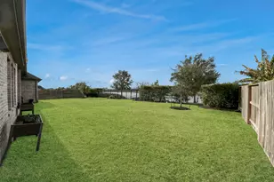 10222 Coastal Ct, Rosharon, TX 77583 - Photo 38