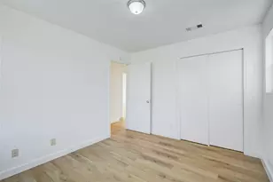 424 S Avenue B, Freeport, TX 77541 - Photo 24