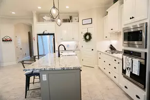 4202 ANGEL LANDING CT, Bryan, TX 77802 - Photo 6