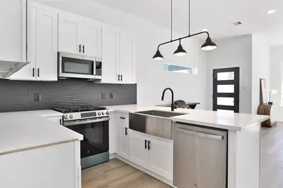 8218 Locksley Road, Houston, TX 77078 - Photo 14