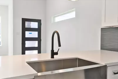 8218 Locksley Road, Houston, TX 77078 - Photo 38