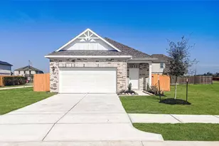 634 Cherry Tree Dr, La Marque, TX 77568 - Photo 1