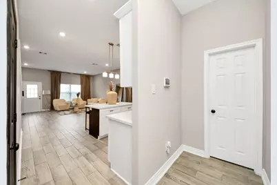 8719 Compton Street, Houston, TX 77016 - Photo 4