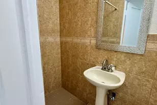 5701 Luna St, Houston, TX 77076 - Photo 40