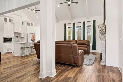 444 Mill Road, Angleton, TX 77515 - Photo 8