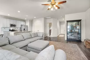 919 Amesbury Ct, Conroe, TX 77316 - Photo 6