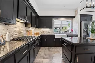 3107 E Hickory Park Cir, Sugar Land, TX 77479 - Photo 6