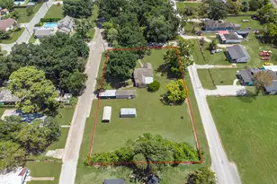 405 Missouri St, Liberty, TX 77575 - Photo 2