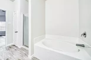 6934 Orchid St, Baytown, TX 77521 - Photo 8