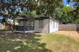 7409 Valeda Dr, Deer Park, TX 77536 - Photo 2