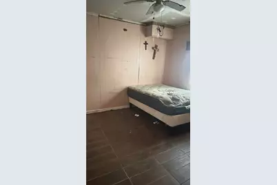 7909 Narcissus Street, Houston, TX 77012 - Photo 6