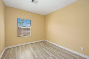 7711 Maxroy St, Houston, TX 77088 - Photo 16
