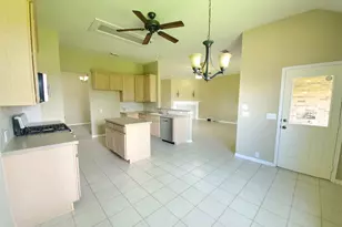 7610 Broken Oak Ln, Sugar Land, TX 77479 - Photo 10