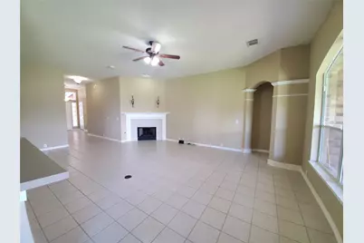7610 Broken Oak Lane, Sugar Land, TX 77479 - Photo 2