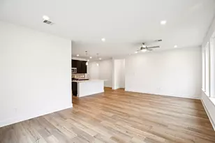 29422 Suncreek Rnch Ct, Waller, TX 77484 - Photo 4