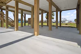 960 S Sage Rd, Crystal Beach, TX 77650 - Photo 6