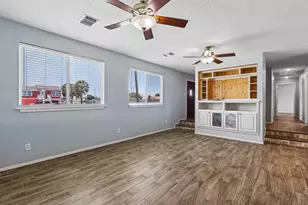 5709 Maco St, Galveston, TX 77551 - Photo 8