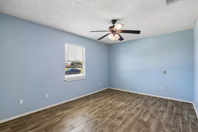 5709 Maco Street, Galveston, TX 77551 - Photo 18