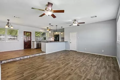 5709 Maco Street, Galveston, TX 77551 - Photo 6