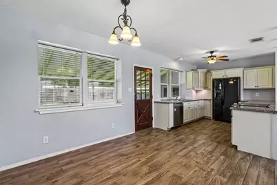 5709 Maco Street, Galveston, TX 77551 - Photo 10