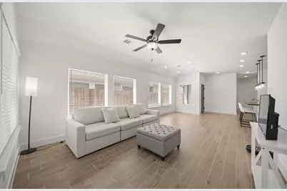 10111 Crescendo Way, Iowa Colony, TX 77583 - Photo 8