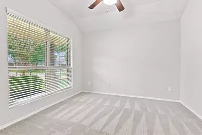 2913 Landing Edge Lane, League City, TX 77539 - Photo 4