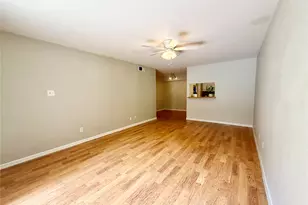 4639 Wild Indigo St, Houston, TX 77027 - Photo 16