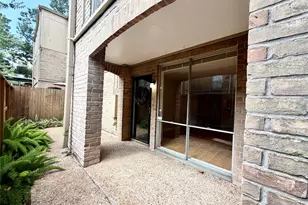 4639 Wild Indigo St, Houston, TX 77027 - Photo 4